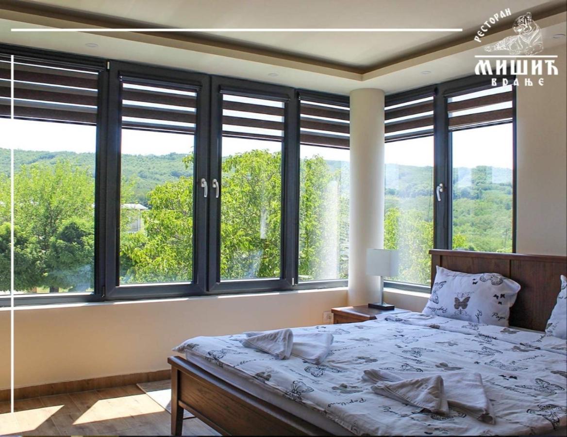 Zoo Misic Prenociste Hotel Vranje Exterior photo