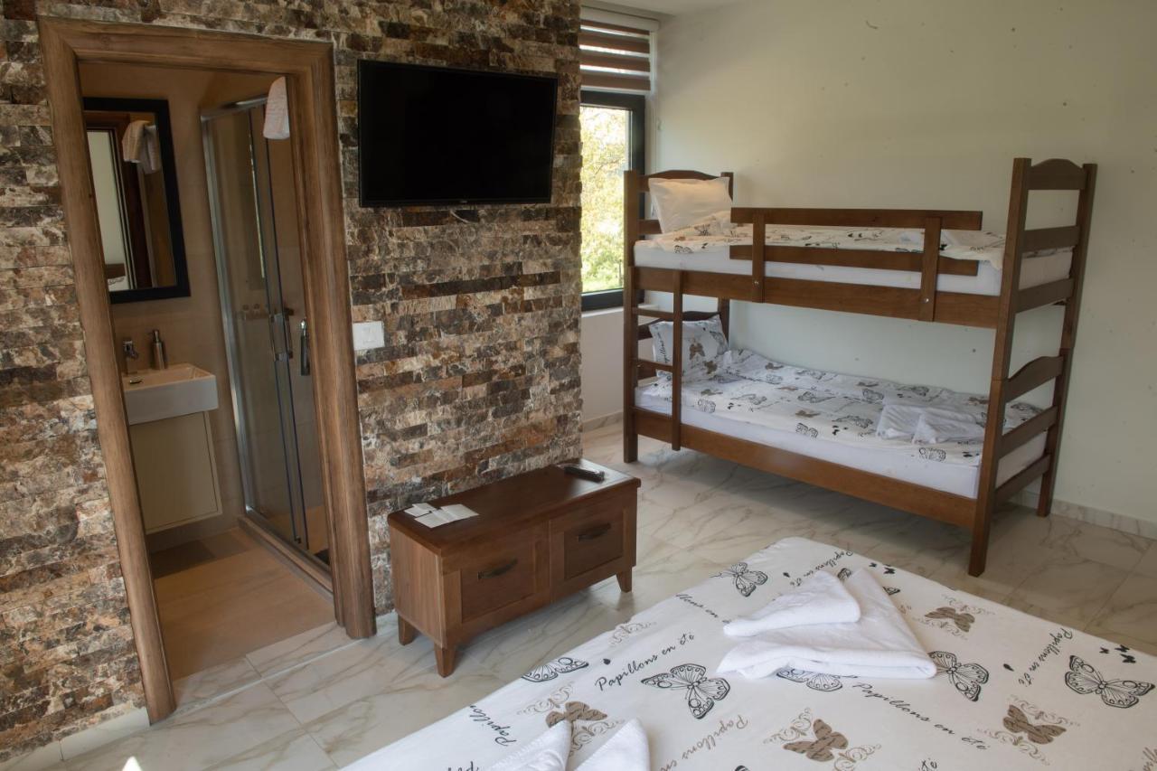 Zoo Misic Prenociste Hotel Vranje Exterior photo