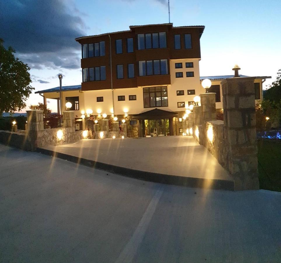 Zoo Misic Prenociste Hotel Vranje Exterior photo